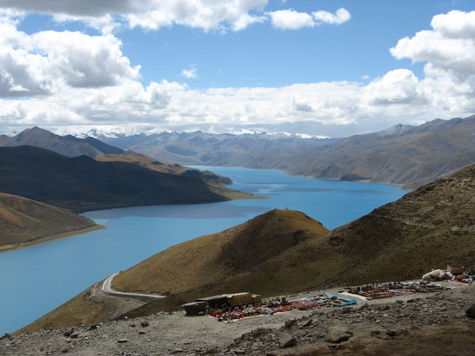 Beautiful view of Yamdrok Lake on the way back to Lhasa.